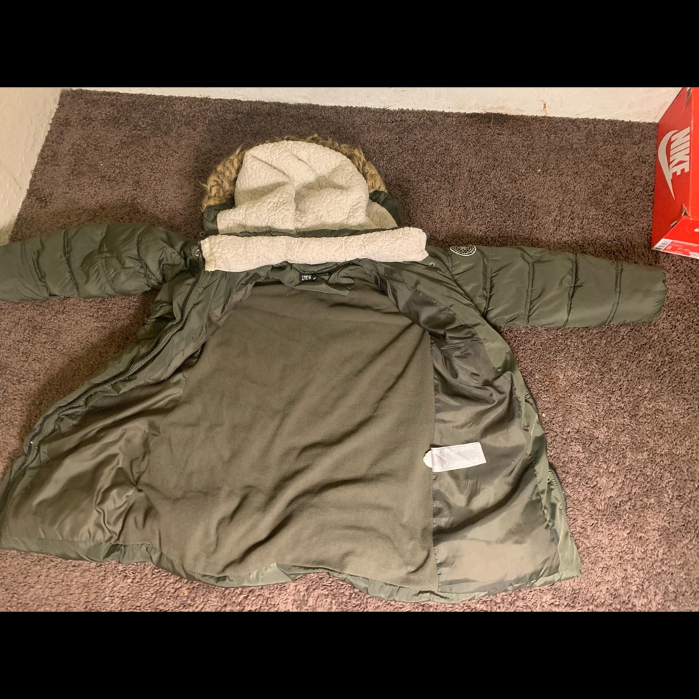 Steve Madden coat. - Picture 4 of 4